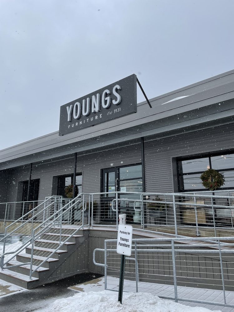 YOUNGS FURNITURE Updated September 2024 13 Photos & 18 Reviews 1