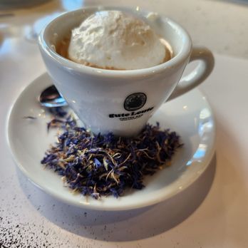 Gute Leute - Lavender Float - Coffee & Tea Near Me - Arlington, Virginia Gute Leute - Lavender Float - Coffee & Tea Near Me - Arlington, Virginia
