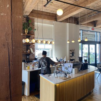Electrica Coffee - Magician at work. - Coffee & Tea Near Me - Portland, Oregon