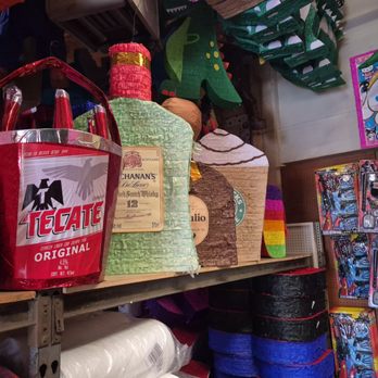 Pinatas Villafan - 100s of pinatas different sizes and priced to fit your wallet. $$-$$$ - Party Supplies Near Me - Santa Ana, California