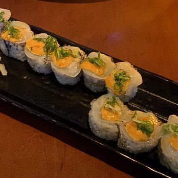 Roka Akor - Chicago - Scallop sushi - Sushi Bars Near Me - Chicago, Illinois Roka Akor - Chicago - Scallop sushi - Sushi Bars Near Me - Chicago, Illinois
