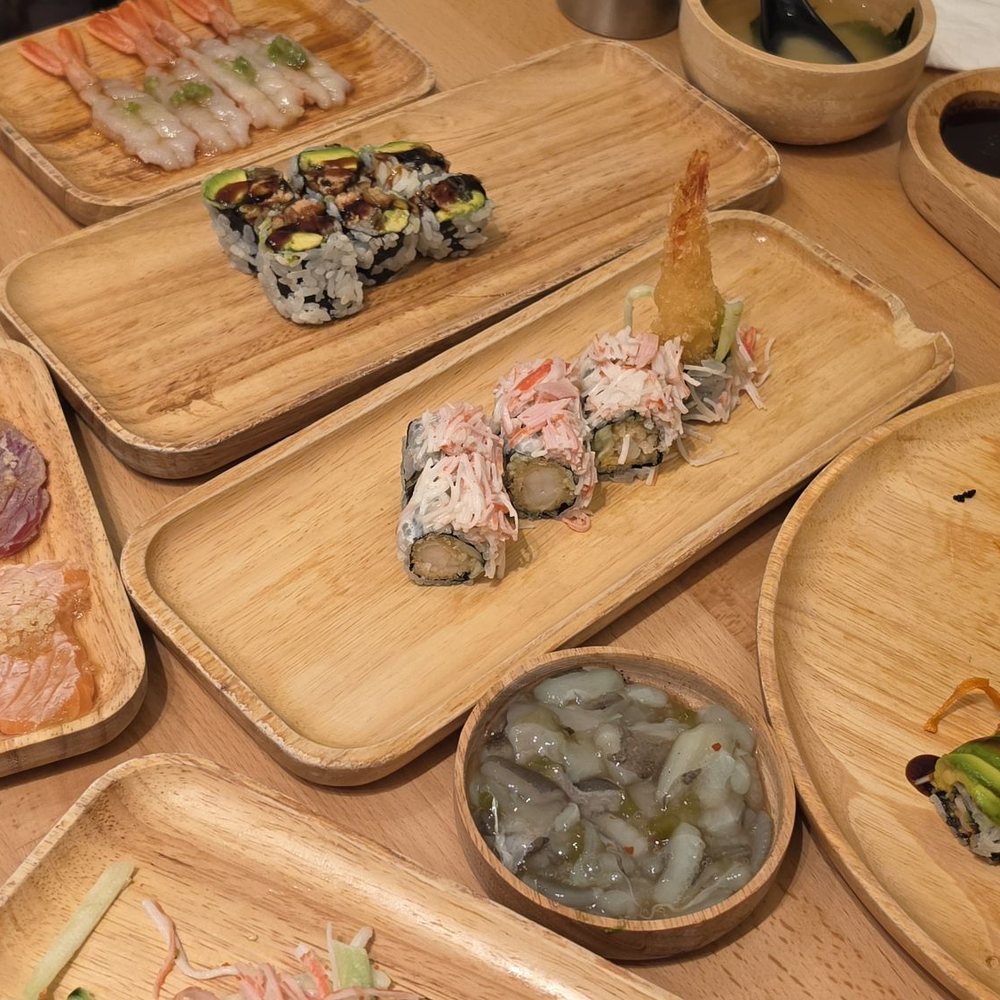Akino - Sushi Bars Near Me - Elmhurst, New York Akino - Sushi Bars Near Me - Elmhurst, New York