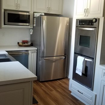 Expert Renovations and Repairs - Kitchen - Flooring Near Me - Fullerton, California Expert Renovations and Repairs - Kitchen - Flooring Near Me - Fullerton, California