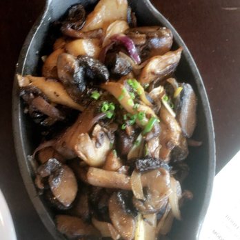 HopSaint Brewing - Roasted mushrooms - not good to me - New American Near Me - Torrance, California
