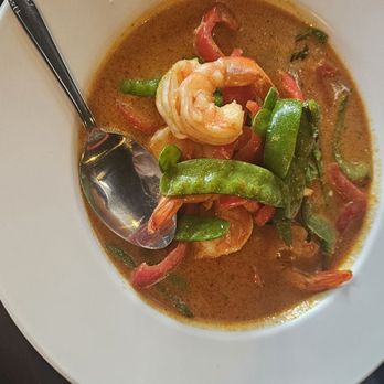 On's Thai Kitchen - Red curry with shrimp - Thai Near Me - Saint Paul, Minnesota On's Thai Kitchen - Red curry with shrimp - Thai Near Me - Saint Paul, Minnesota