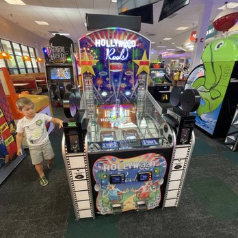Chuck E. Cheese - Pizza Near Me - Richmond, Virginia