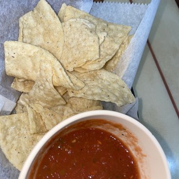Agave Jalisco - Chips and salsa - Seafood Near Me - Yorktown, Texas