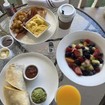 Rancho Bernardo Inn - Room service breakfast - Resorts Near Me - San Diego, California Rancho Bernardo Inn - Room service breakfast - Resorts Near Me - San Diego, California