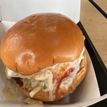 Dairy Queen Grill & Chill - Mushroom Burger - Fast Food Near Me - Vancouver, British Columbia Dairy Queen Grill & Chill - Mushroom Burger - Fast Food Near Me - Vancouver, British Columbia