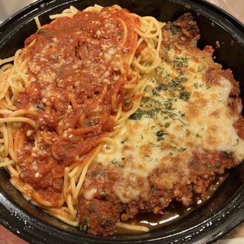 Villaggio Ristorante - Pollo Parmigiana - Italian Near Me - Manchester, New Hampshire Villaggio Ristorante - Pollo Parmigiana - Italian Near Me - Manchester, New Hampshire