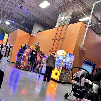 Sky Zone Trampoline Park - Trampoline Parks Near Me - Columbia, Maryland