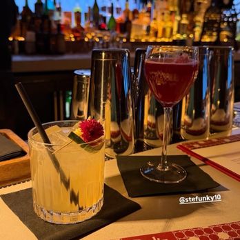Dēliz - Margarita & Ambroso - Italian Near Me - Chicago, Illinois