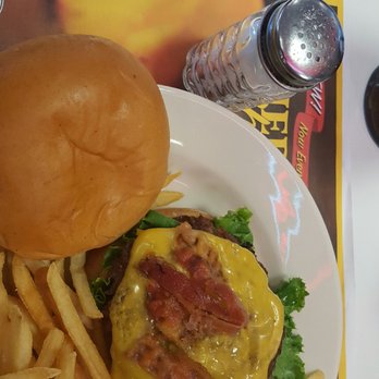 Steak ’n Shake - Burgers Near Me - Riverview, Florida Steak ’n Shake - Burgers Near Me - Riverview, Florida