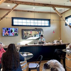 Mill River Winery - Bar wine bar