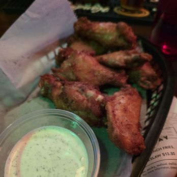 Bina’s - Dry rub wings - Dive Bars Near Me - Minneapolis, Minnesota