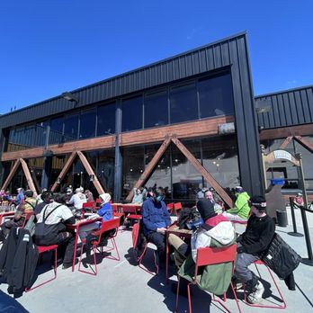 Derailer Bar - Sports Bars Near Me Derailer Bar - Sports Bars Near Me