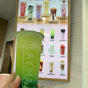 La Cha x The Bowl - Jade Ocean Iced Tea (limeade w/pineapple) w/Rainbow Jelly; IG: @katzlundell - Bubble Tea Near Me - Torrance, California La Cha x The Bowl - Jade Ocean Iced Tea (limeade w/pineapple) w/Rainbow Jelly; IG: @katzlundell - Bubble Tea Near Me - Torrance, California