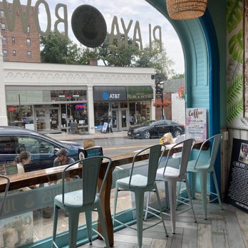Playa Bowls - Seats looking out - Juice Bars & Smoothies Near Me - Tarrytown, New York Playa Bowls - Seats looking out - Juice Bars & Smoothies Near Me - Tarrytown, New York