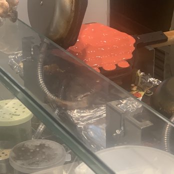Golden Bubbles - Strawberry waffle - Waffles Near Me - Toronto, Ontario