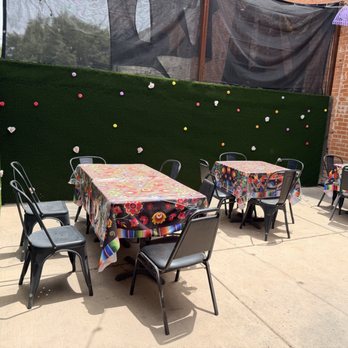 Quesos on 4th - Mexican Near Me - Tucson, Arizona
