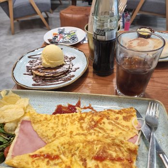 Esquires Coffee Porto - Coffee & Tea Near Me - Porto, 13 Esquires Coffee Porto - Coffee & Tea Near Me - Porto, 13