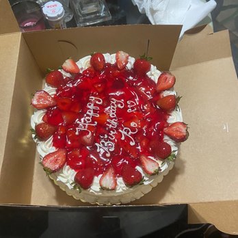Sweet Tooth Cafe & Cakes - Taking quick pics before we forget ;-) sooo good! - Bakeries Near Me - Capitol Heights, Maryland