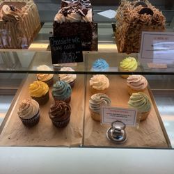 The cupcakes