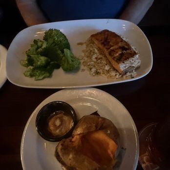 LongHorn Steakhouse - We sample le various steaks, salmon, and grilled lamb. Delicious! - Steakhouses Near Me - San Antonio, Texas LongHorn Steakhouse - We sample le various steaks, salmon, and grilled lamb. Delicious! - Steakhouses Near Me - San Antonio, Texas