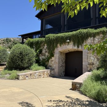 Davis Estates - Wineries Near Me - Calistoga, California