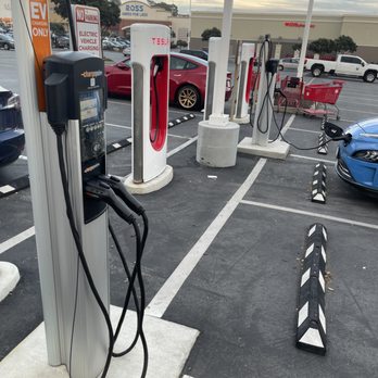 Tesla Supercharger - 2 Chargepoint chargers here, too! - EV Charging Stations Near Me - Sand City, California Tesla Supercharger - 2 Chargepoint chargers here, too! - EV Charging Stations Near Me - Sand City, California