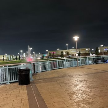 Willie's Grill & Icehouse - The view - American Near Me - Spring, Texas Willie's Grill & Icehouse - The view - American Near Me - Spring, Texas