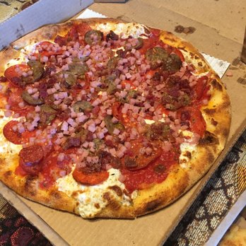 Pictured Rocks Pizza - Meat pie     Fast service and good pizza. - Pizza Near Me - Munising, Michigan