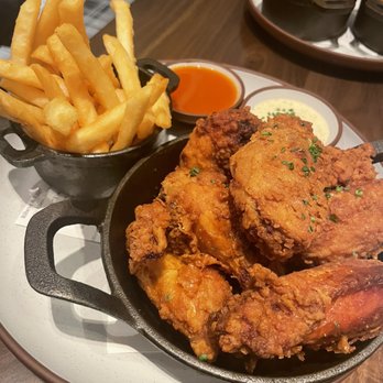 Yardbird Table & Bar - Chicken wing lunch order - New American Near Me - Chicago, Illinois Yardbird Table & Bar - Chicken wing lunch order - New American Near Me - Chicago, Illinois