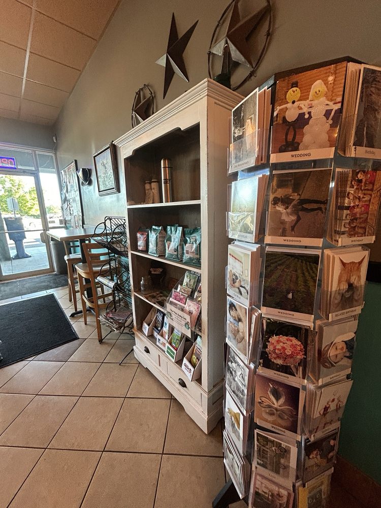 Social spots from Moxie Java