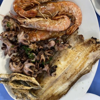 La Paradeta - Da bomb dot com. - Seafood Near Me - Barcelona, B La Paradeta - Da bomb dot com. - Seafood Near Me - Barcelona, B