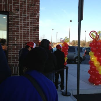 Jollibee - Waiting to get in - Fast Food Near Me - Virginia Beach, Virginia Jollibee - Waiting to get in - Fast Food Near Me - Virginia Beach, Virginia
