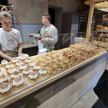 Lillebrors bageri - Bakery front - Bakeries Near Me - Stockholm, Alberta