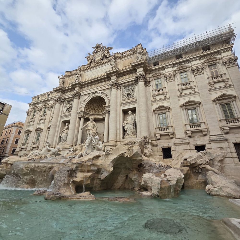 Fontana di Trevi - Landmarks & Historical Buildings Near Me - Rome, RM Fontana di Trevi - Landmarks & Historical Buildings Near Me - Rome, RM