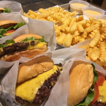 Shake Shack I-Drive - Ice Cream & Frozen Yogurt Near Me - Orlando, Florida Shake Shack I-Drive - Ice Cream & Frozen Yogurt Near Me - Orlando, Florida