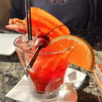 Driftless Glen Restaurant - Maple bacon old fashioned - New American Near Me - Baraboo, Wisconsin