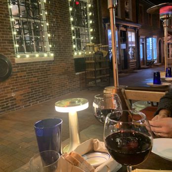 Acqua Al 2 - Sitting outside - Tuscan Near Me - Annapolis, Maryland Acqua Al 2 - Sitting outside - Tuscan Near Me - Annapolis, Maryland