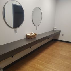 Blush Boot Camp - Dressing area