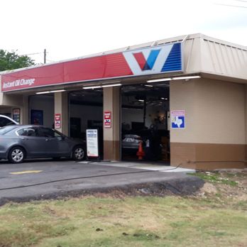 Valvoline Instant Oil Change - Oil Change Stations Near Me - Austin, Texas Valvoline Instant Oil Change - Oil Change Stations Near Me - Austin, Texas