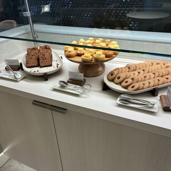 Capital One Lounge - Small bite & snack & drink stations (Aug 2026) - Airport Lounges Near Me - Las Vegas, Nevada Capital One Lounge - Small bite & snack & drink stations (Aug 2026) - Airport Lounges Near Me - Las Vegas, Nevada