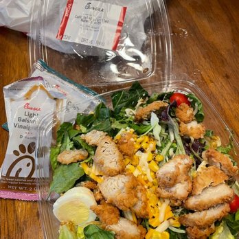 Chick-fil-A - Cleary says "grilled" nuggets  and as you can see these are breaded. - Fast Food Near Me - San Antonio, Texas