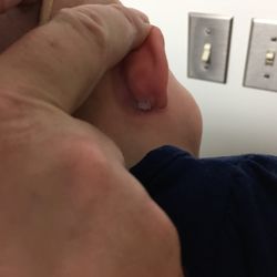Dermatology Associates - Crap training right here. Run for the hills.