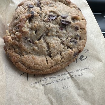 Metropolitan Market - Chocolate Chip Cookie - Grocery Near Me - Seattle, Washington Metropolitan Market - Chocolate Chip Cookie - Grocery Near Me - Seattle, Washington