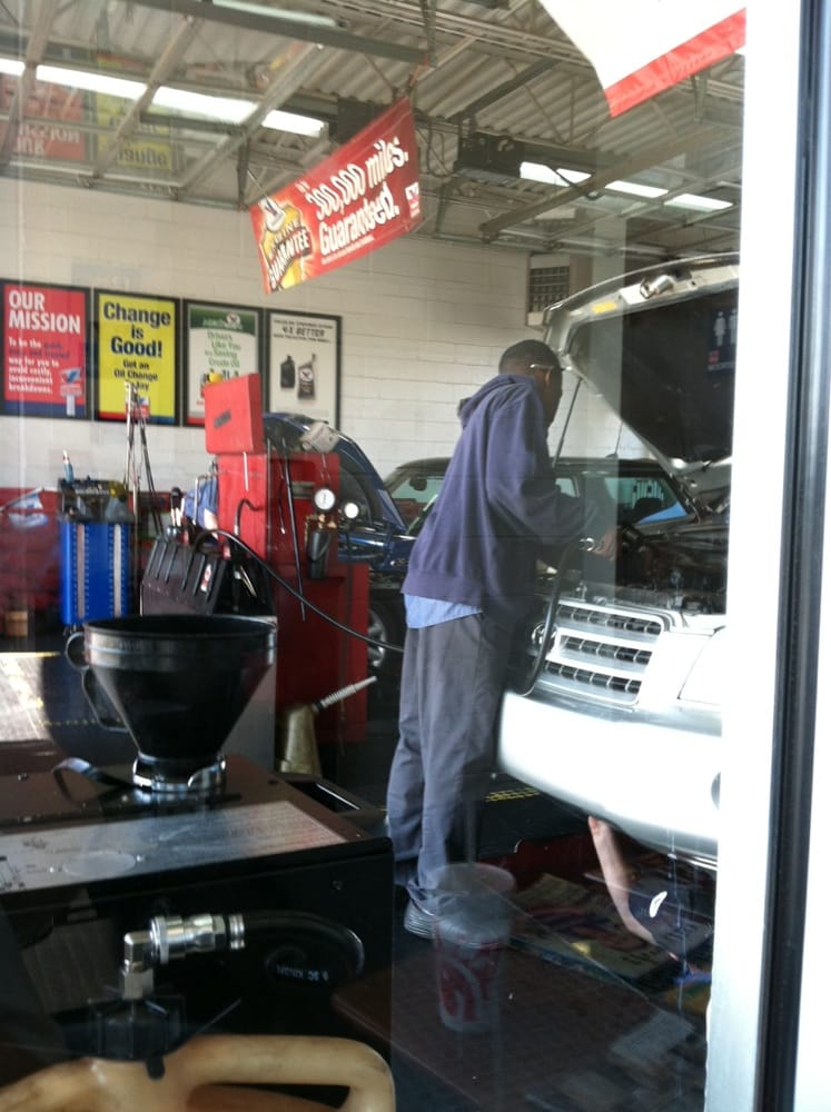 VALVOLINE INSTANT OIL CHANGE 18 Reviews 334 Bullsboro Dr, Newnan