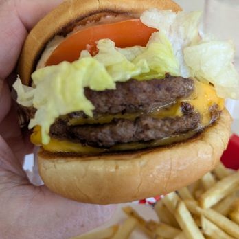 In-N-Out Burger - Burgers Near Me - Burbank, California In-N-Out Burger - Burgers Near Me - Burbank, California