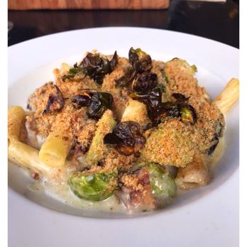 Magpie Cafe - Mac and Cheese with Brussel Sprouts and Bacon - New American Near Me - Sacramento, California Magpie Cafe - Mac and Cheese with Brussel Sprouts and Bacon - New American Near Me - Sacramento, California